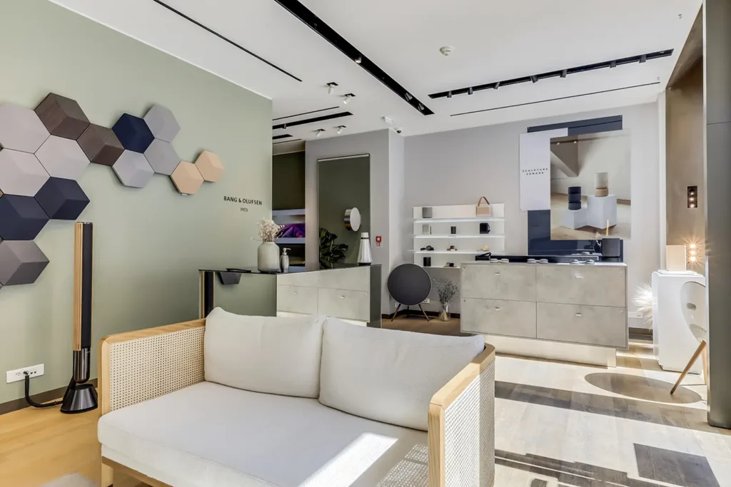 Agencement commercial de la boutique Bang&Olufsen à Paris par Comptoir Design Lab