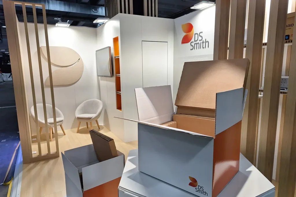 Agencement d'un stand de salon pour DS Smith par Comptoir Design Lab