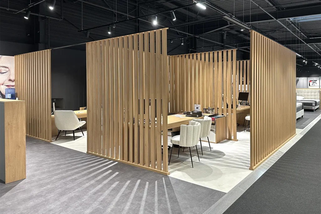 Bureaux Vendeurs pour le Multistore Ubaldi par l'agence Comptoir Design Lab