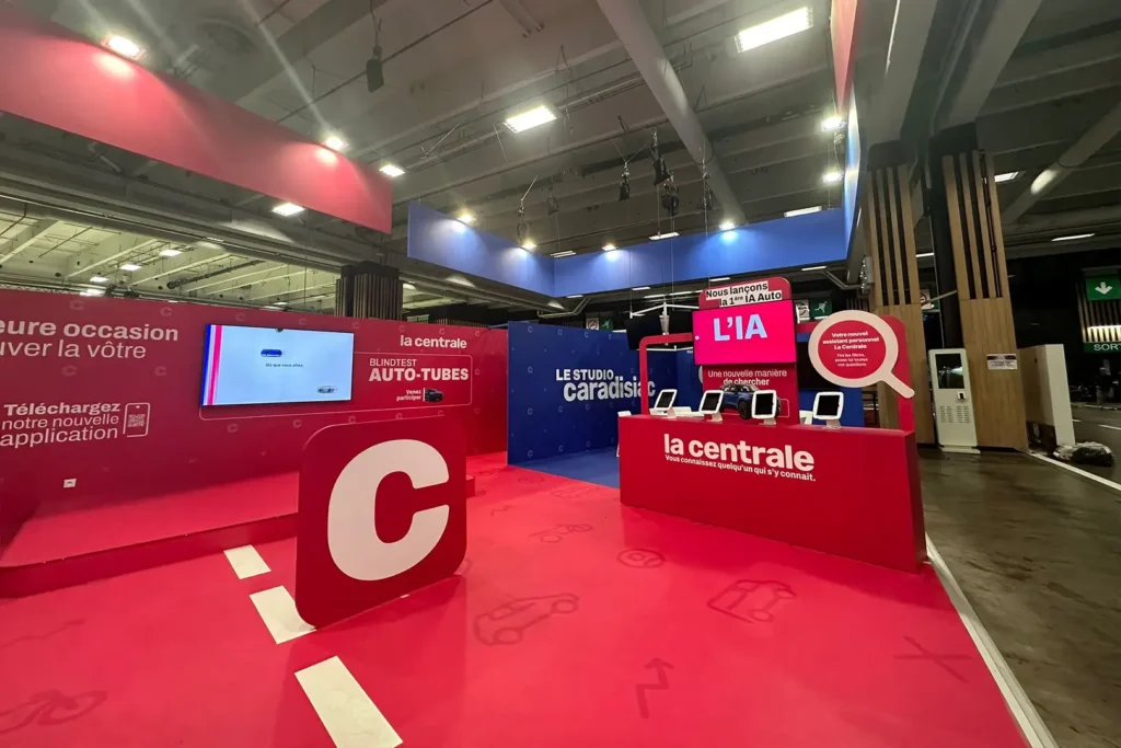 Stand La Centrale au Salon de l'automobile de Paris 2024 par Comptoir Design Lab
