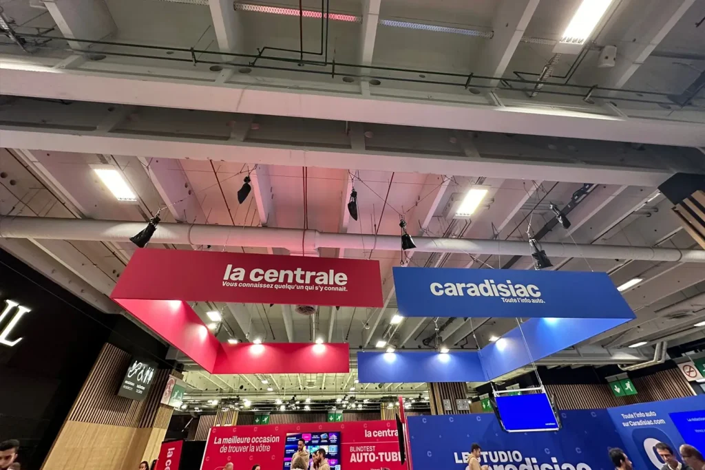 Stand La Centrale au Salon de l'automobile de Paris 2024 par Comptoir Design Lab